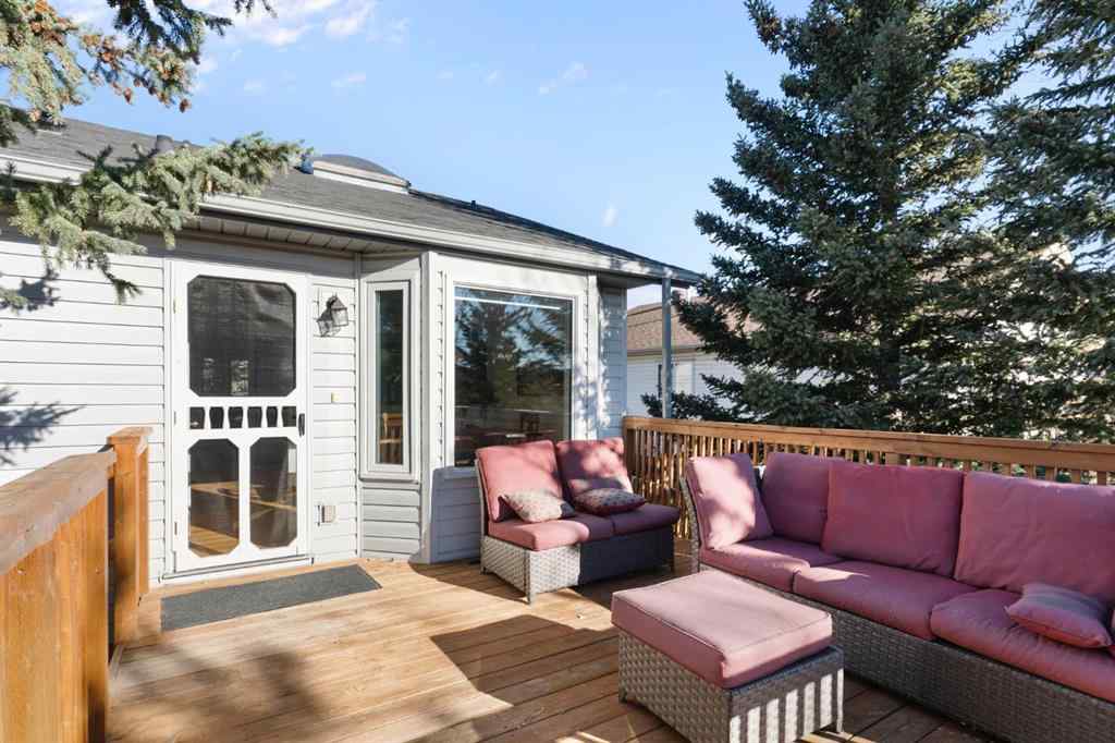 MLS® A2269180 - 179 Quigley Drive  in West Terrace Cochrane, Residential