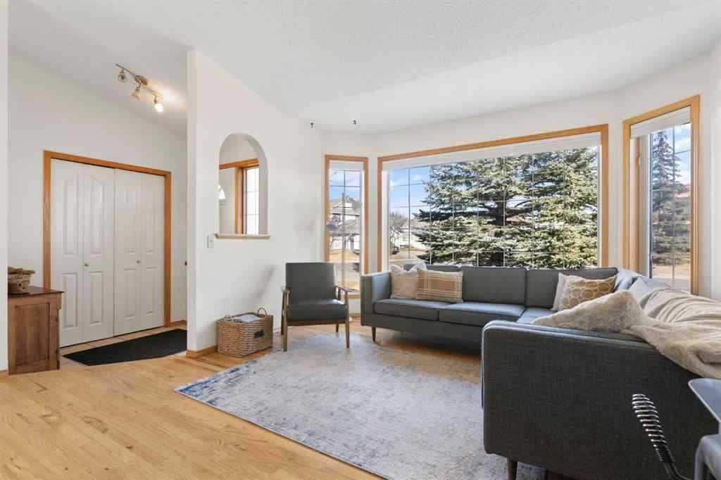 MLS® A2269180 - 179 Quigley Drive  in West Terrace Cochrane, Residential