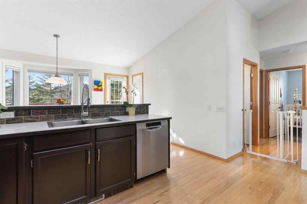 MLS® A2269180 - 179 Quigley Drive  in West Terrace Cochrane, Residential