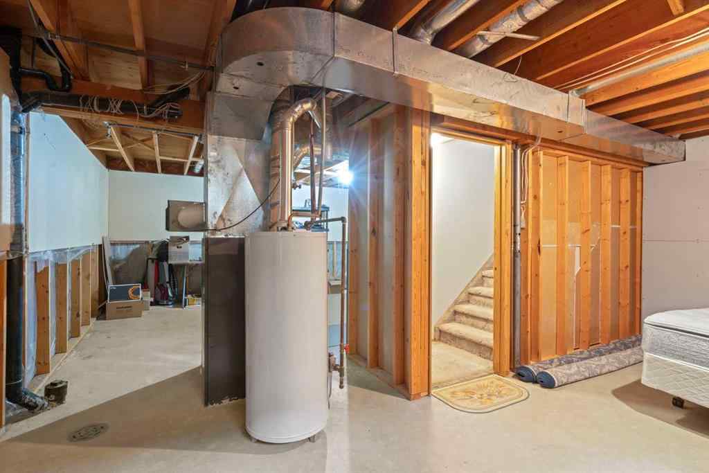 MLS® A2269204 - 40 Sandarac Circle NW in Sandstone Valley Calgary, Residential