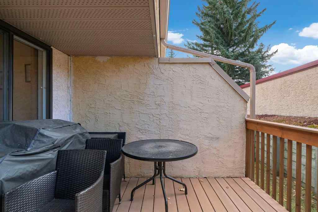 MLS® A2269204 - 40 Sandarac Circle NW in Sandstone Valley Calgary, Residential
