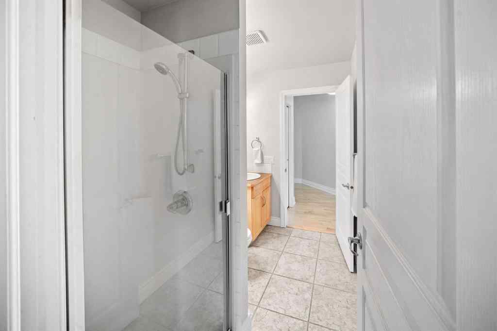 MLS® A2269205 - Unit #401 4 14 Street NW in Hillhurst Calgary, Residential