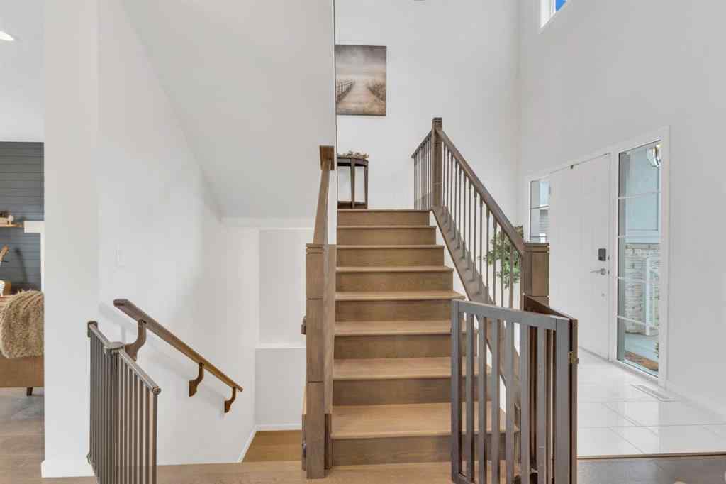 MLS® A2269208 - 89 Connaught Crescent  in Clearview Ridge Red Deer, Residential