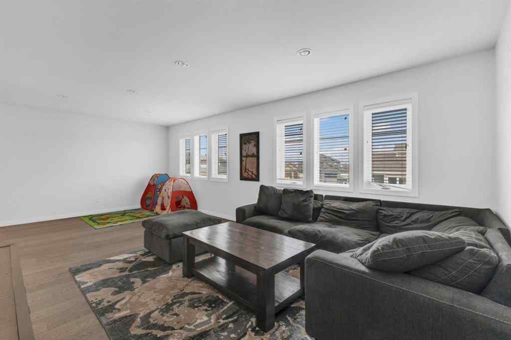 MLS® A2269208 - 89 Connaught Crescent  in Clearview Ridge Red Deer, Residential