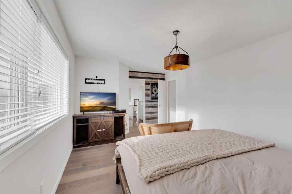 MLS® A2269208 - 89 Connaught Crescent  in Clearview Ridge Red Deer, Residential