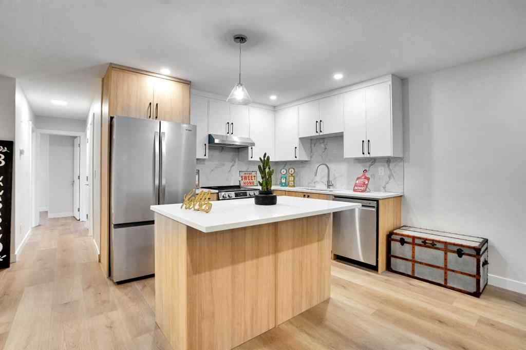 MLS® A2269209 - 903B Queensland Drive SE in Queensland Calgary, Residential