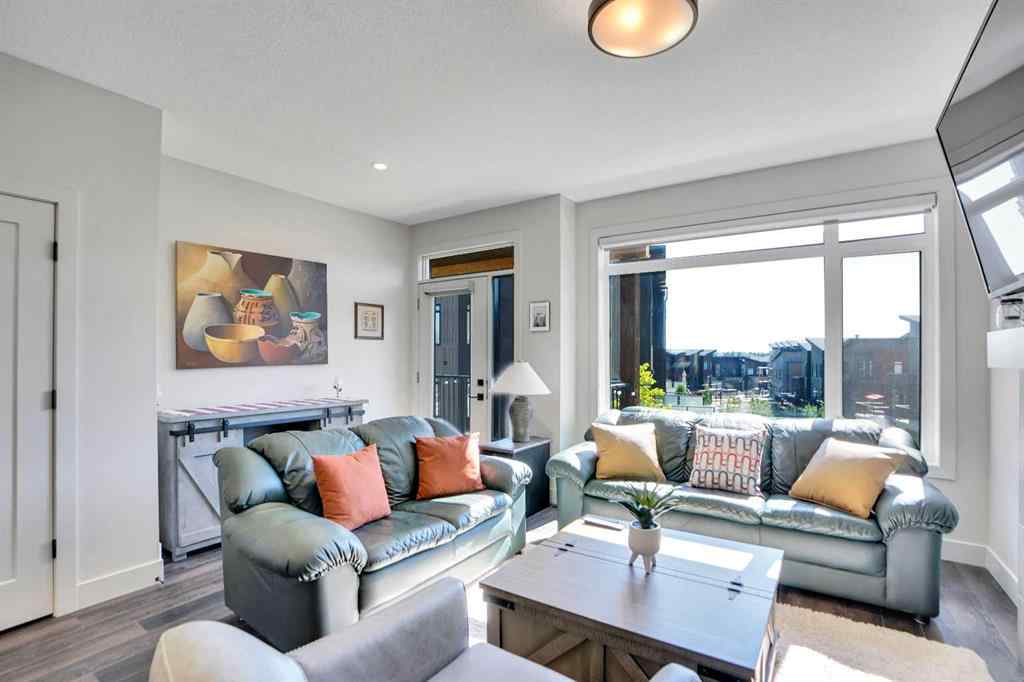 MLS® A2269210 - 19 Royal Elm Green NW in Royal Oak Calgary, Residential