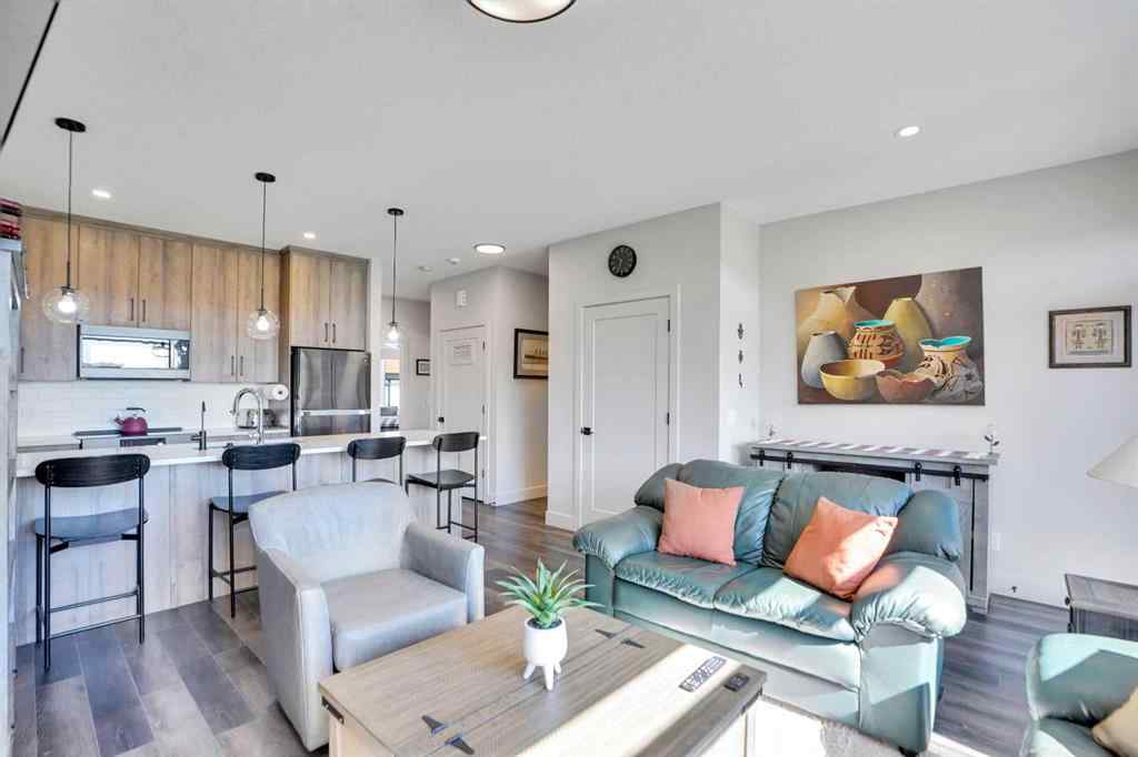 MLS® A2269210 - 19 Royal Elm Green NW in Royal Oak Calgary, Residential