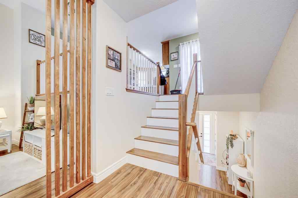 MLS® A2269214 - 869 Mt Sundance Manor W in Sunridge Lethbridge, Residential