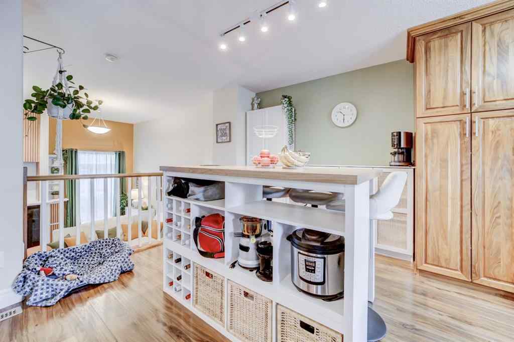 MLS® A2269214 - 869 Mt Sundance Manor W in Sunridge Lethbridge, Residential