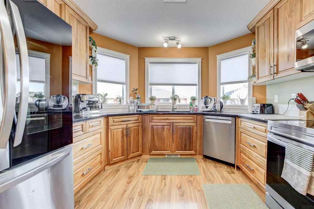 MLS® A2269214 - 869 Mt Sundance Manor W in Sunridge Lethbridge, Residential