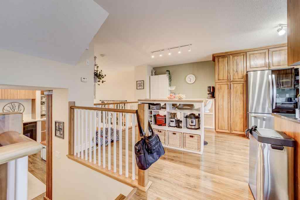 MLS® A2269214 - 869 Mt Sundance Manor W in Sunridge Lethbridge, Residential