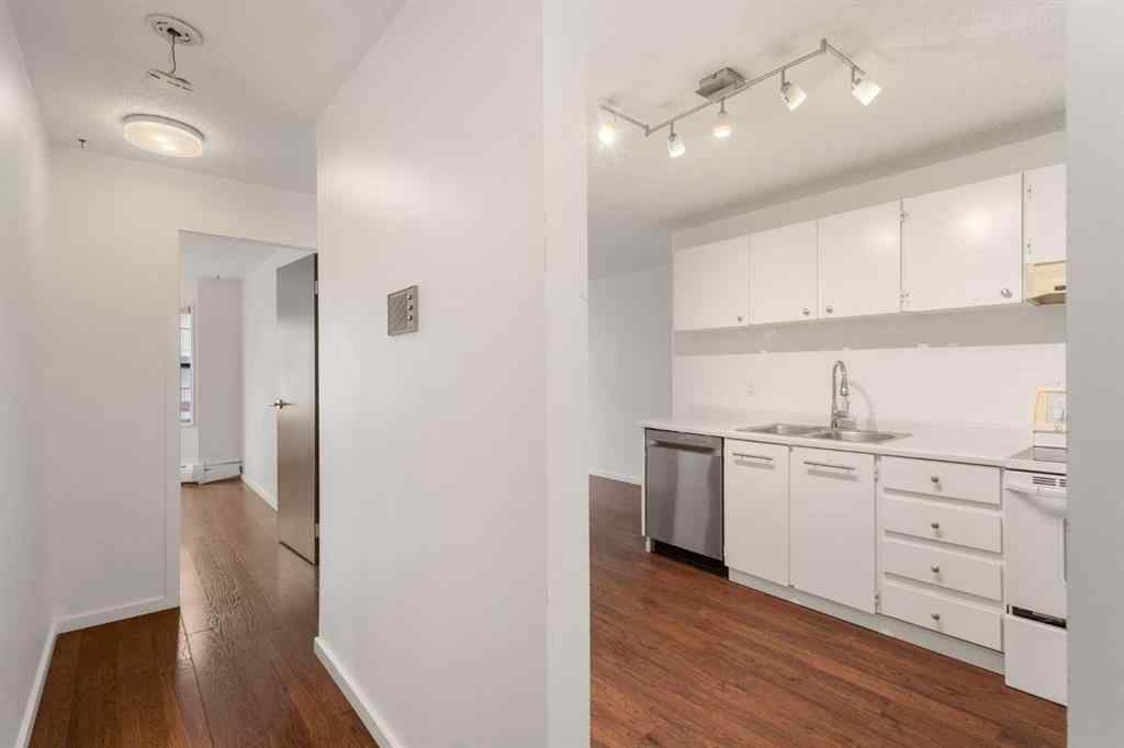 MLS&reg; # A2269215 - Unit #205 630 57 Avenue SW in Windsor Park Calgary, Residential Open Houses