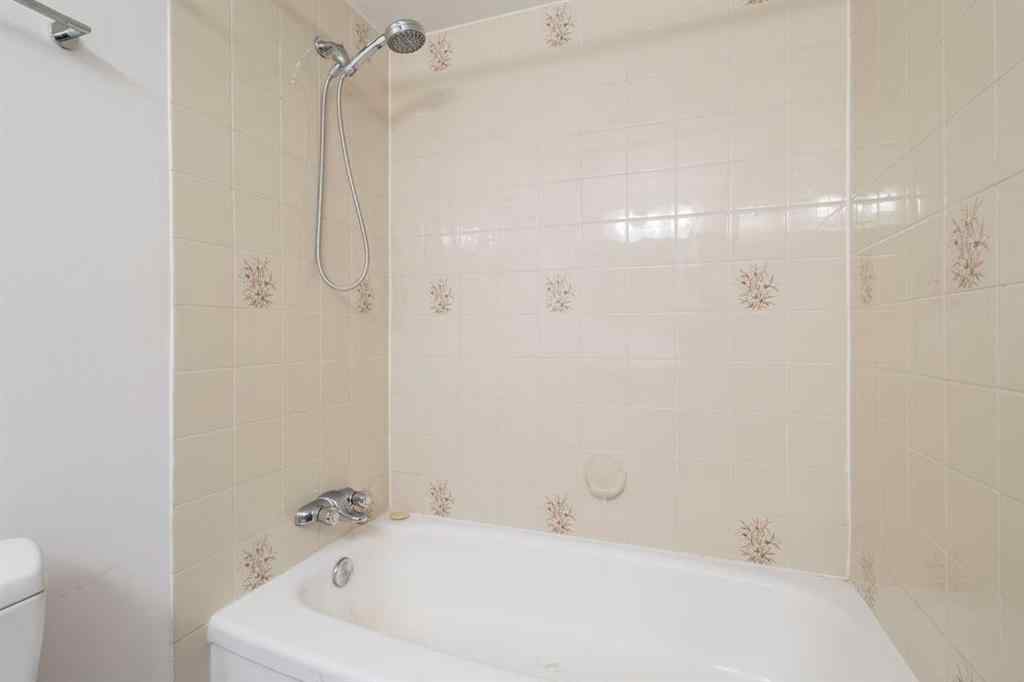 MLS&reg; # A2269215 - Unit #205 630 57 Avenue SW in Windsor Park Calgary, Residential Open Houses