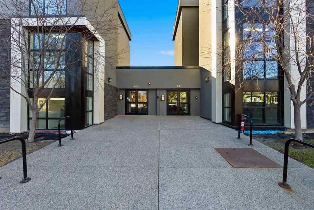 MLS® A2269216 - Unit #403 607 17 Avenue NW in Mount Pleasant Calgary, Residential