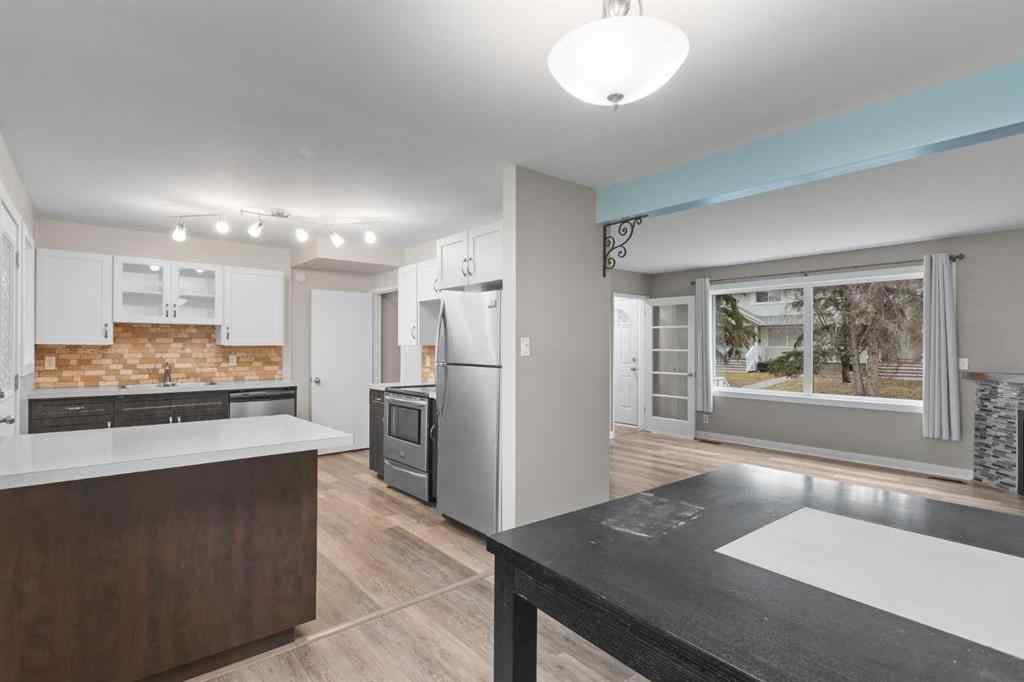 MLS&reg; # A2269218 - 352 Killarney Glen Court SW in Killarney/Glengarry Calgary, Residential Open Houses