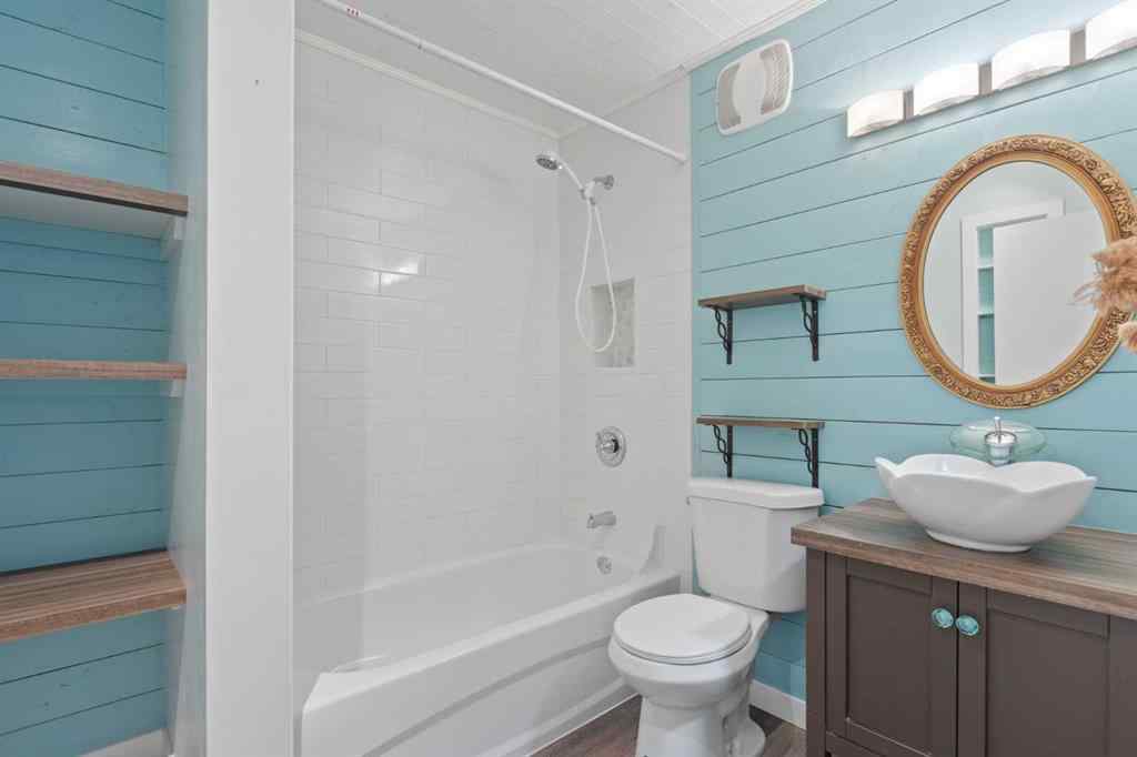 MLS&reg; # A2269218 - 352 Killarney Glen Court SW in Killarney/Glengarry Calgary, Residential Open Houses