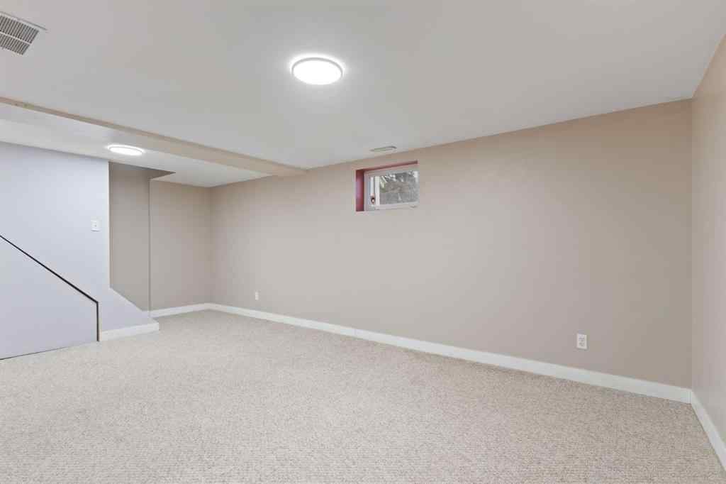 MLS&reg; # A2269218 - 352 Killarney Glen Court SW in Killarney/Glengarry Calgary, Residential Open Houses