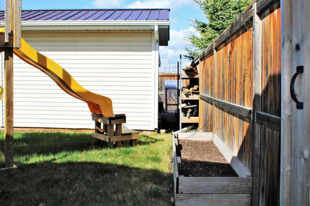 MLS&reg; # A2269219 - 20 Noblefern Way  in NONE Sundre, Residential Open Houses