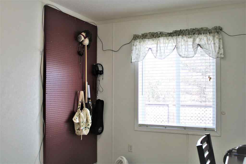 MLS&reg; # A2269219 - 20 Noblefern Way  in NONE Sundre, Residential Open Houses