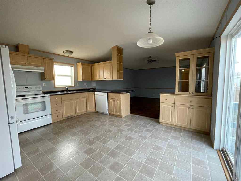 MLS&reg; # A2269227 - 7 Dragonfly Crescent  in NONE High Level, Residential Open Houses