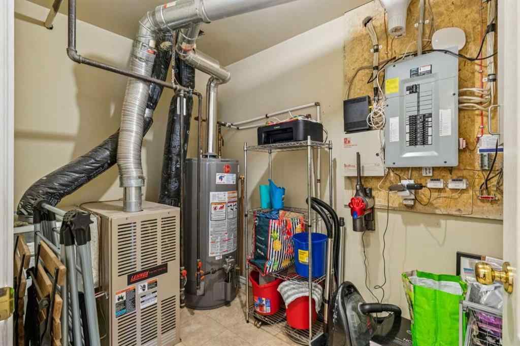 MLS® A2269234 - 32 Edgeridge Terrace NW in Edgemont Calgary, Residential