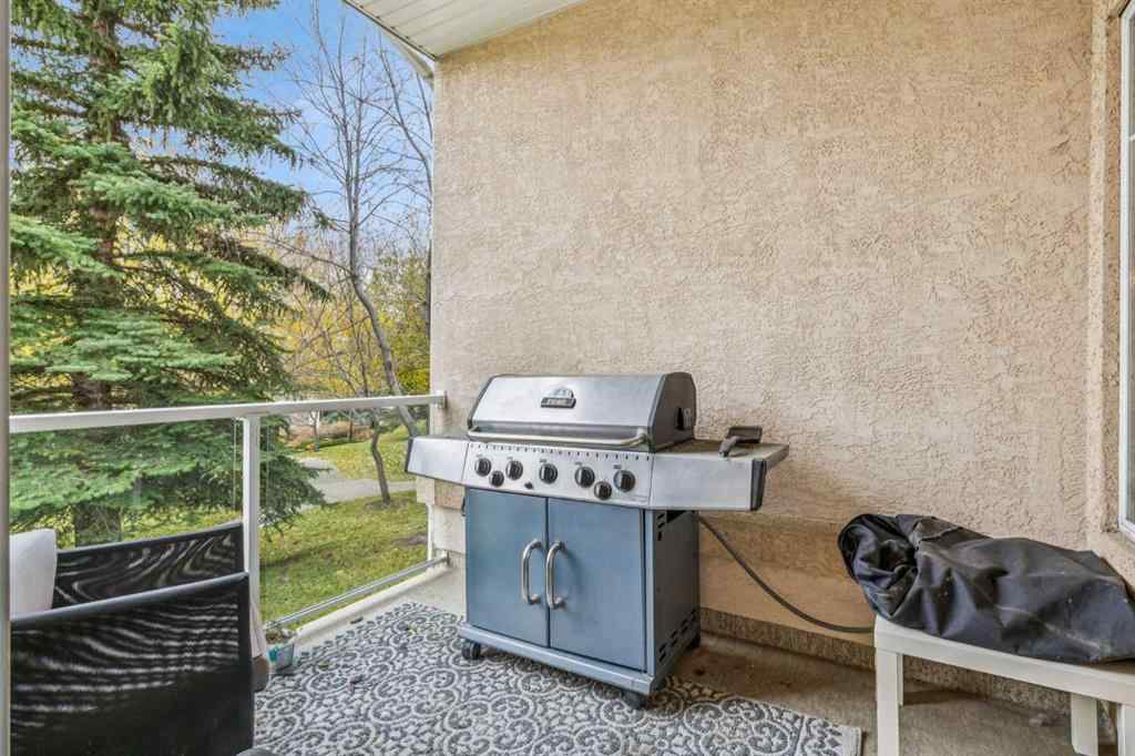 MLS® A2269234 - 32 Edgeridge Terrace NW in Edgemont Calgary, Residential