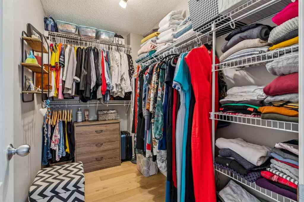 MLS® A2269234 - 32 Edgeridge Terrace NW in Edgemont Calgary, Residential