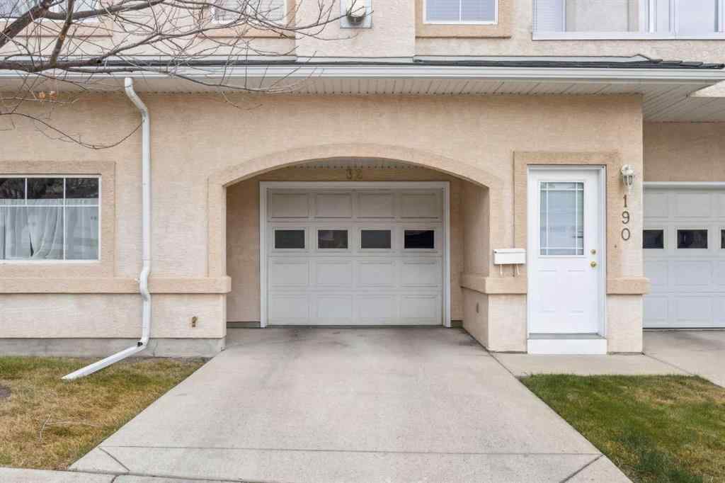 MLS® A2269234 - 32 Edgeridge Terrace NW in Edgemont Calgary, Residential