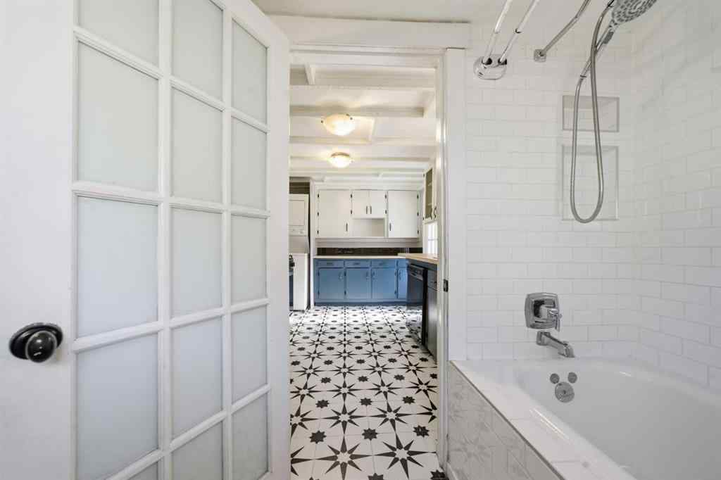 MLS® A2269237 - 1529 27 Avenue SW in South Calgary Calgary, Residential