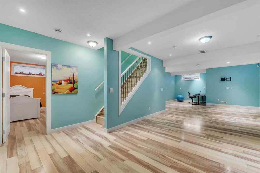 MLS® A2269239 - 185 West Lakeview Drive  in Lakeview Landing Chestermere, Residential