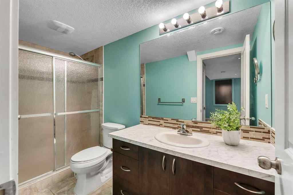 MLS® A2269239 - 185 West Lakeview Drive  in Lakeview Landing Chestermere, Residential