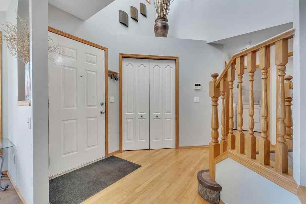 MLS® A2269239 - 185 West Lakeview Drive  in Lakeview Landing Chestermere, Residential