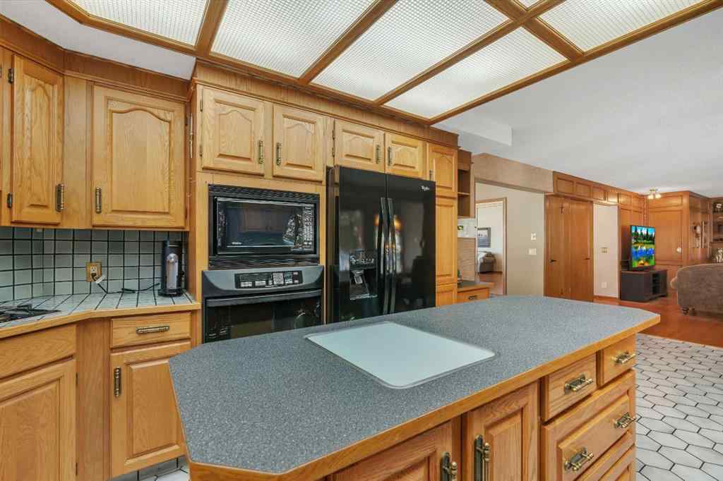 MLS® A2269251 - 223 Shawnee Mews SW in Shawnee Slopes Calgary, Residential