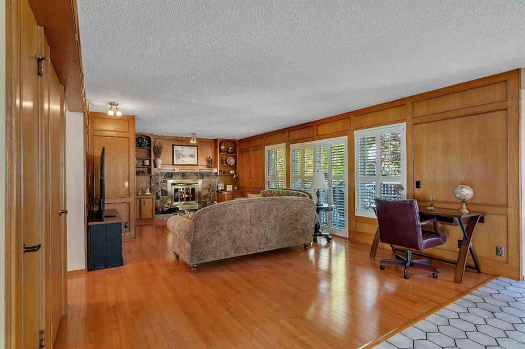 MLS® A2269251 - 223 Shawnee Mews SW in Shawnee Slopes Calgary, Residential