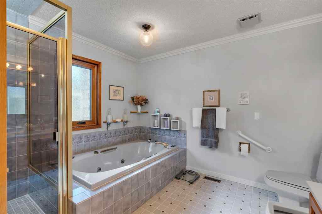 MLS® A2269251 - 223 Shawnee Mews SW in Shawnee Slopes Calgary, Residential