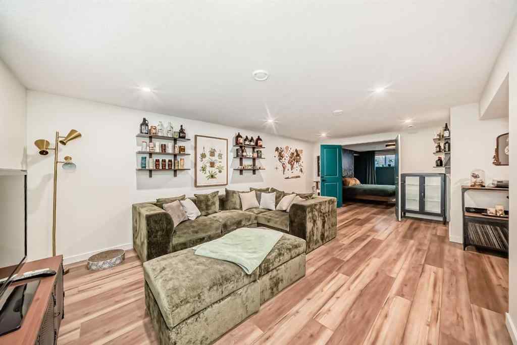 MLS® A2269255 - 2155 Mackid Crescent NE in Mayland Heights Calgary, Residential