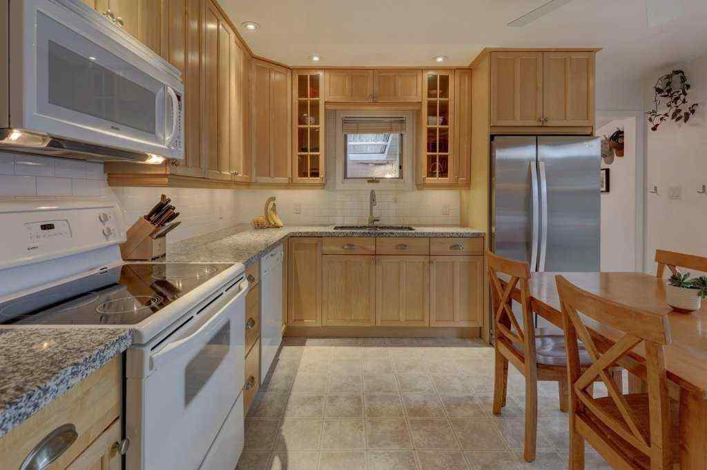 MLS® A2269259 - 1805 20 Avenue NW in Capitol Hill Calgary, Residential