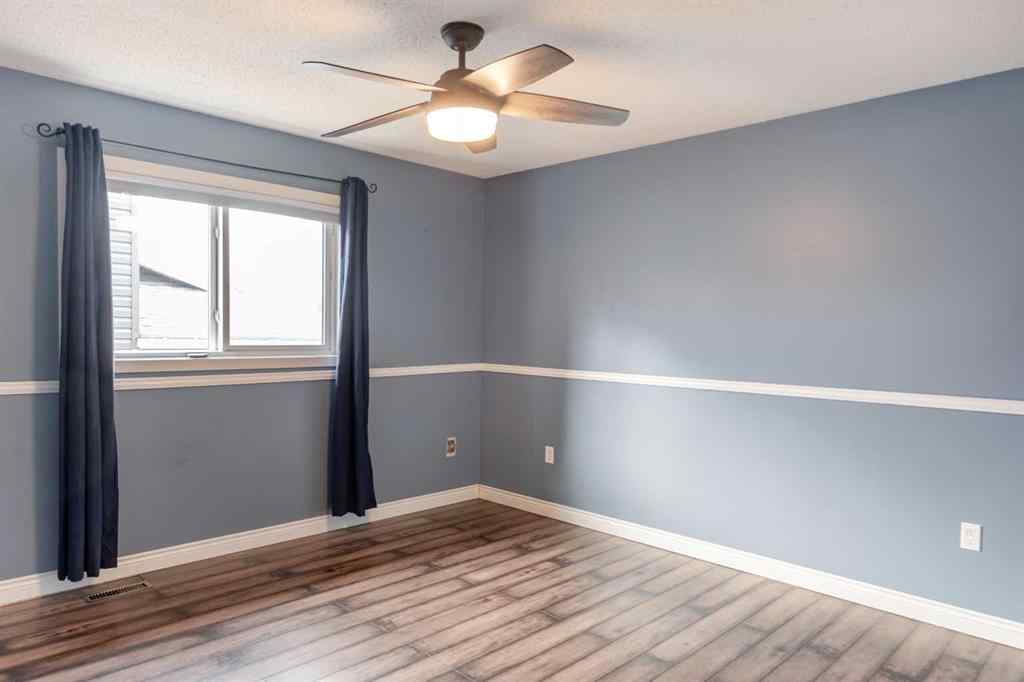 MLS® A2269277 - 9605 63 Avenue   in Country Club Estates Grande Prairie, Residential