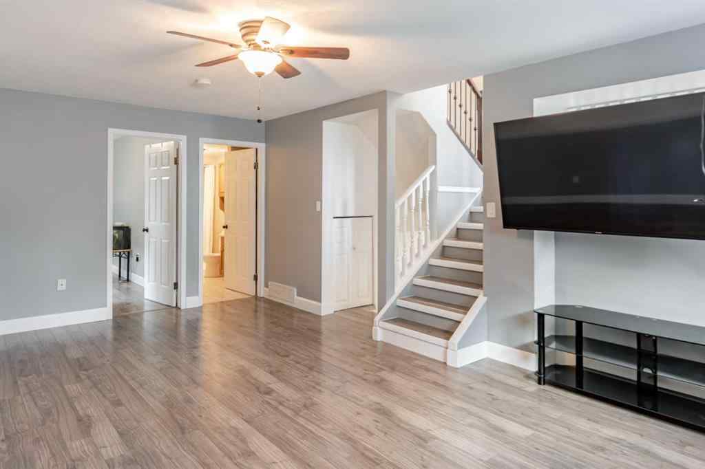 MLS® A2269277 - 9605 63 Avenue   in Country Club Estates Grande Prairie, Residential