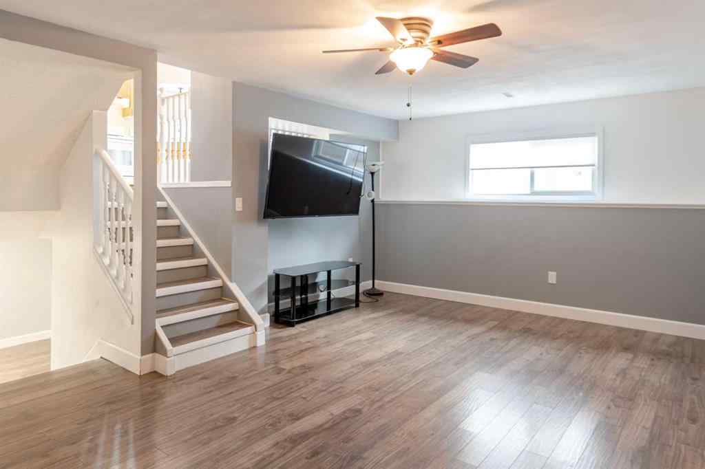 MLS® A2269277 - 9605 63 Avenue   in Country Club Estates Grande Prairie, Residential