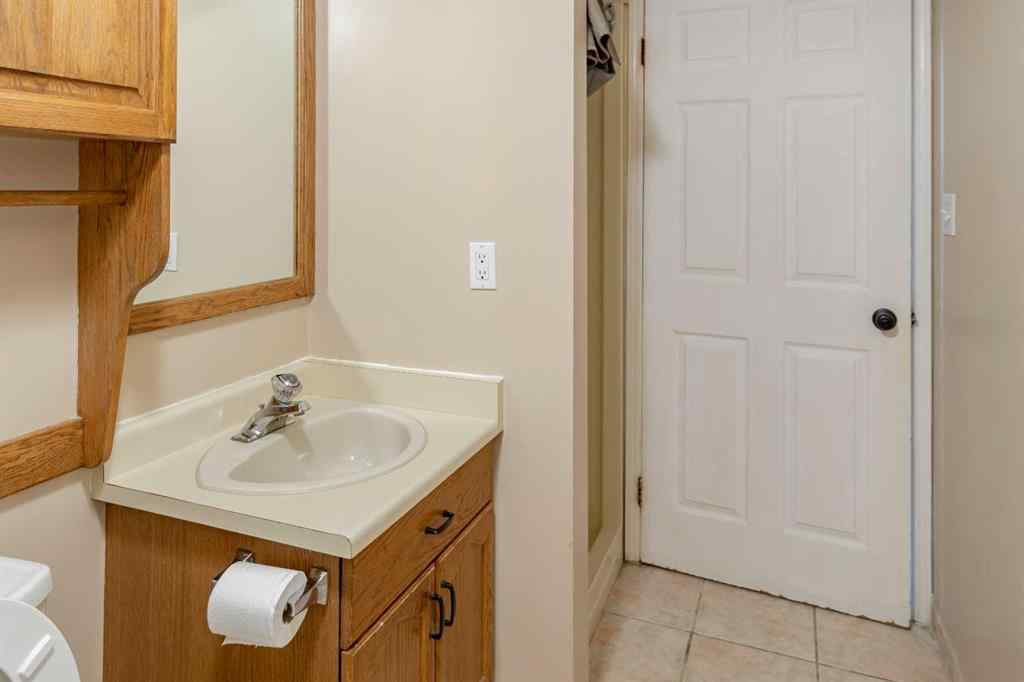 MLS® A2269277 - 9605 63 Avenue   in Country Club Estates Grande Prairie, Residential