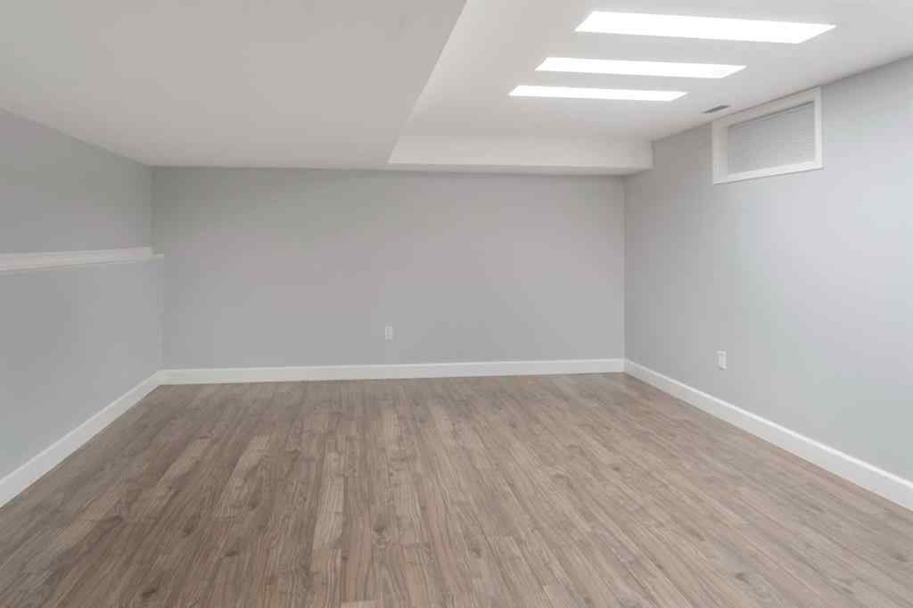 MLS® A2269277 - 9605 63 Avenue   in Country Club Estates Grande Prairie, Residential