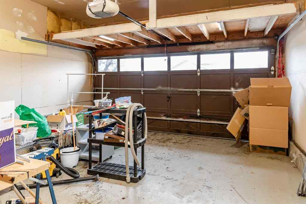 MLS® A2269277 - 9605 63 Avenue   in Country Club Estates Grande Prairie, Residential