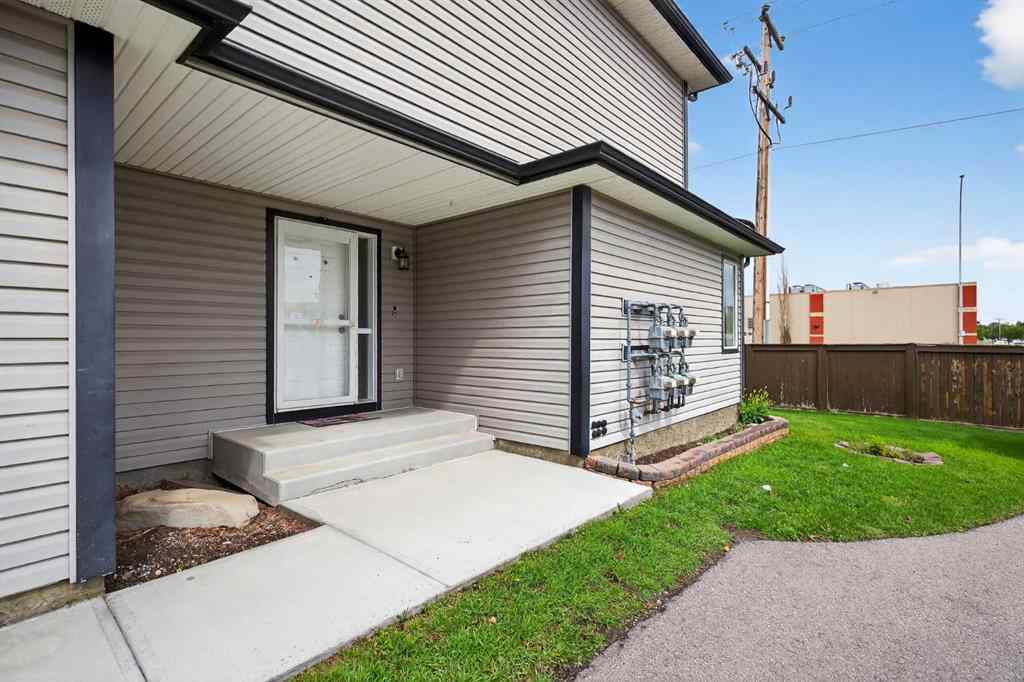 MLS® A2269281 - Unit #21 102 Canoe Square SW in Canals Airdrie, Residential