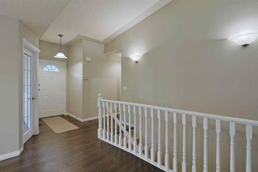 MLS&reg; # A2269283 - 220 Silver Creek Mews NW in Silver Springs Calgary, Residential Open Houses