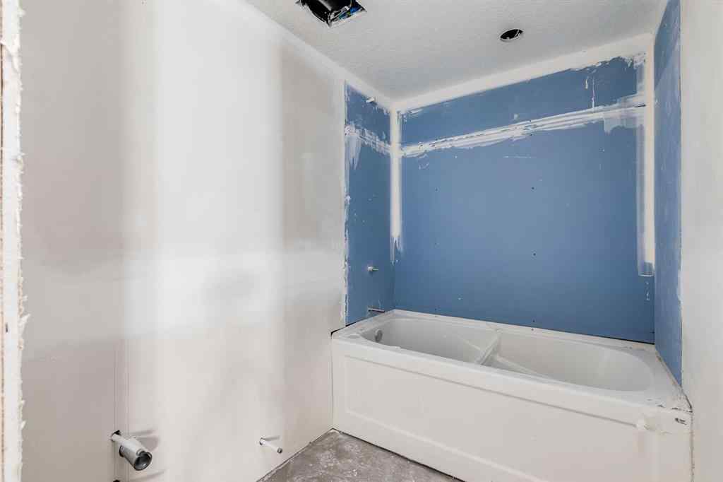 MLS® A2269290 - 511 Bayview Way SW in Bayview Airdrie, Residential