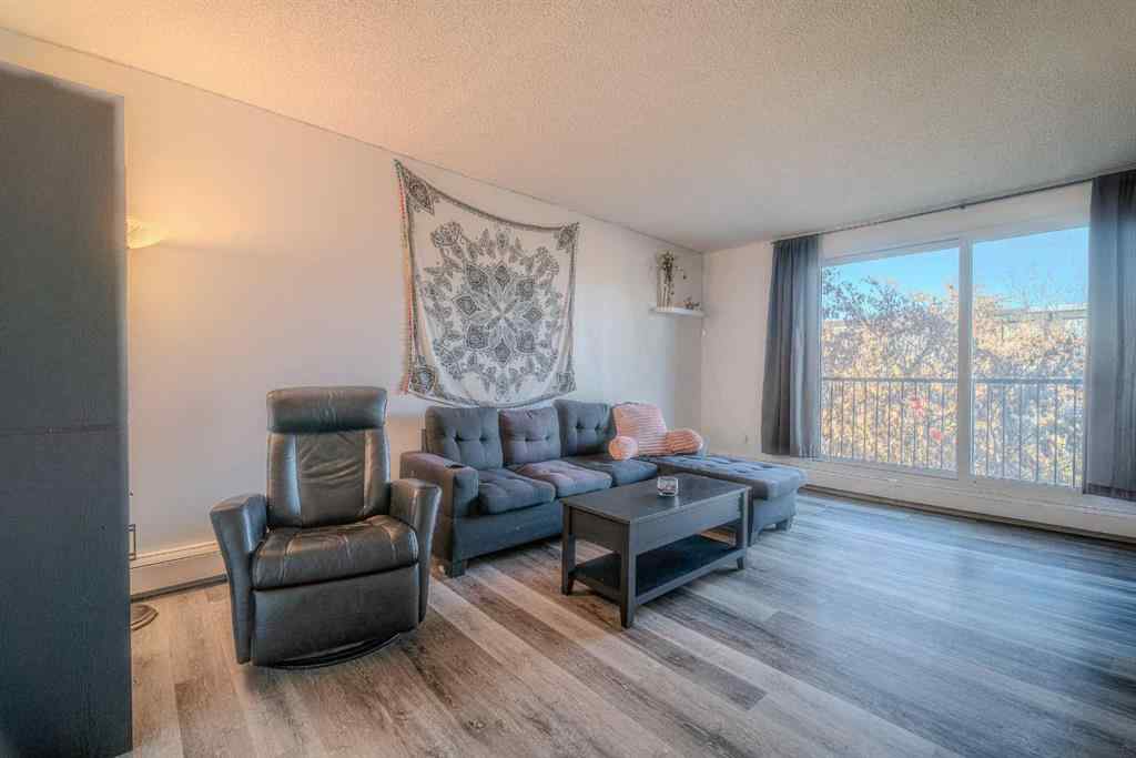 MLS® A2269294 - Unit #32 1703 11 Avenue SW in Sunalta Calgary, Residential