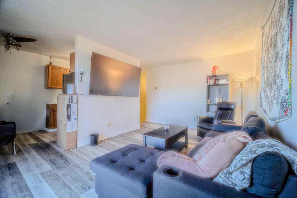 MLS® A2269294 - Unit #32 1703 11 Avenue SW in Sunalta Calgary, Residential