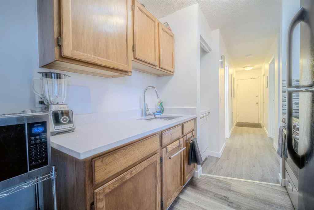 MLS® A2269294 - Unit #32 1703 11 Avenue SW in Sunalta Calgary, Residential